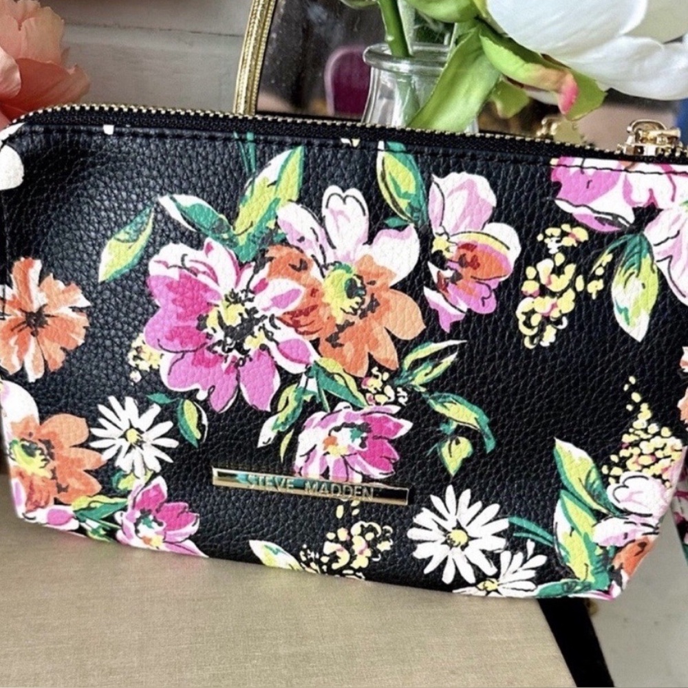 Steve Madden Black Multicolor Floral Crossbody Bag - NWOT